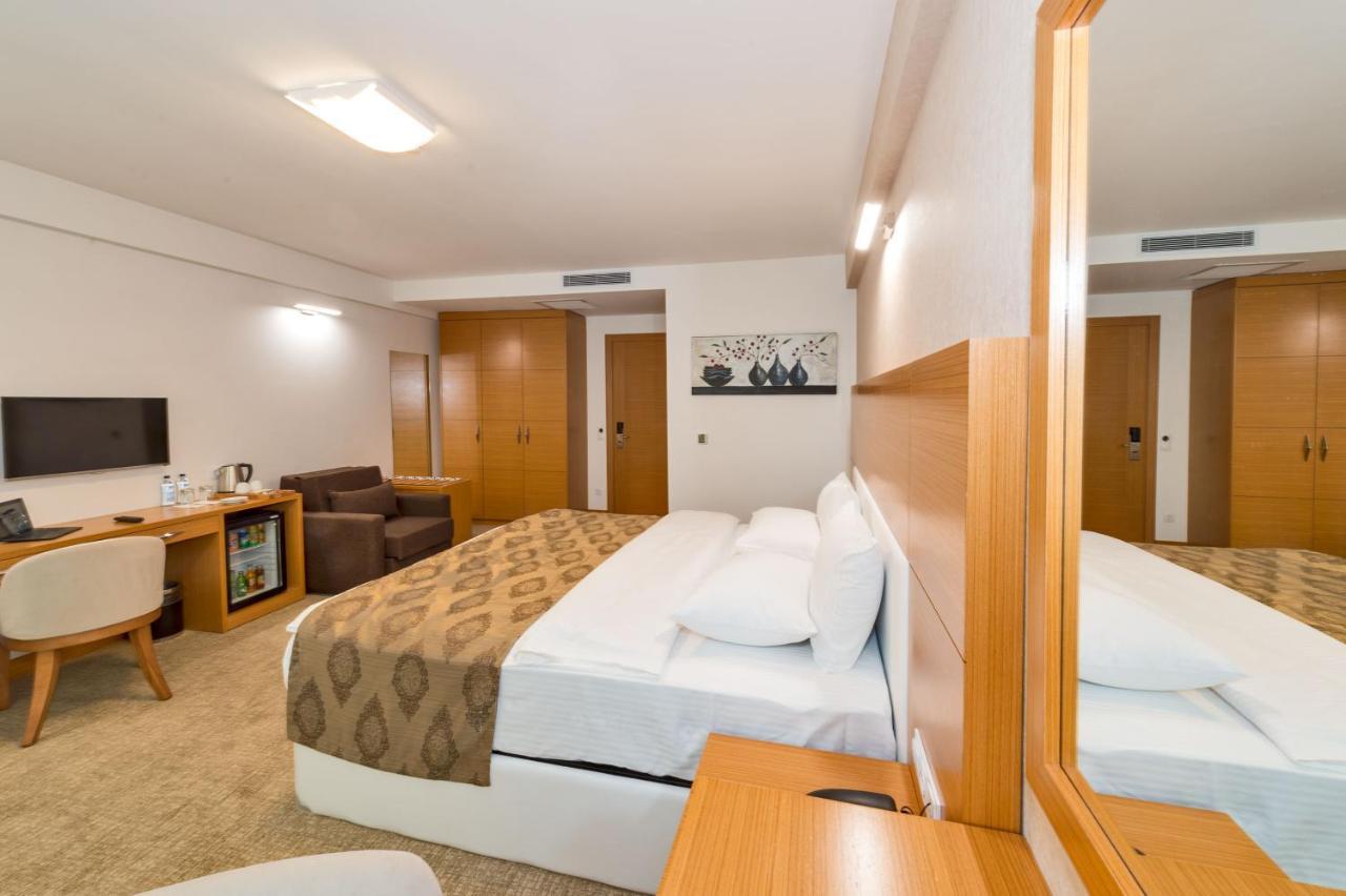 Mien W Suites Istanbul Exterior foto