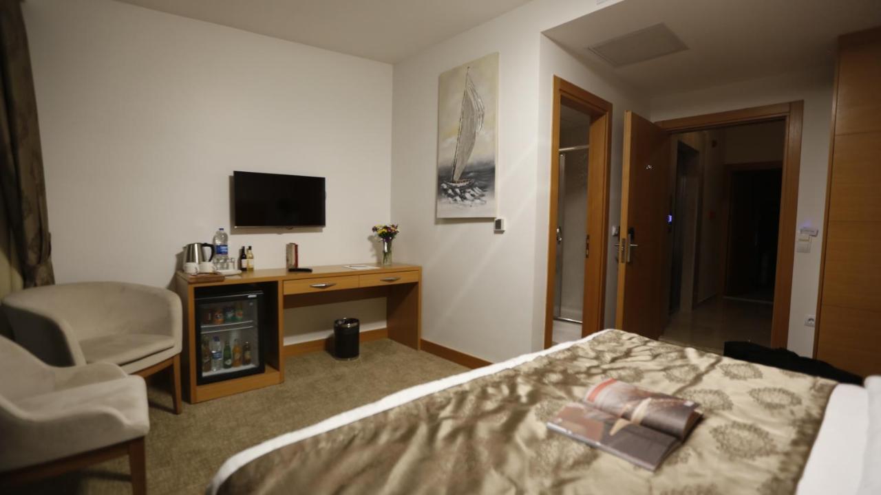 Mien W Suites Istanbul Exterior foto