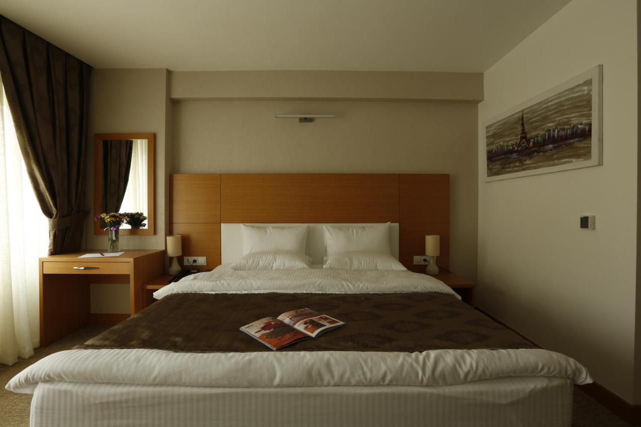 Mien W Suites Istanbul Exterior foto