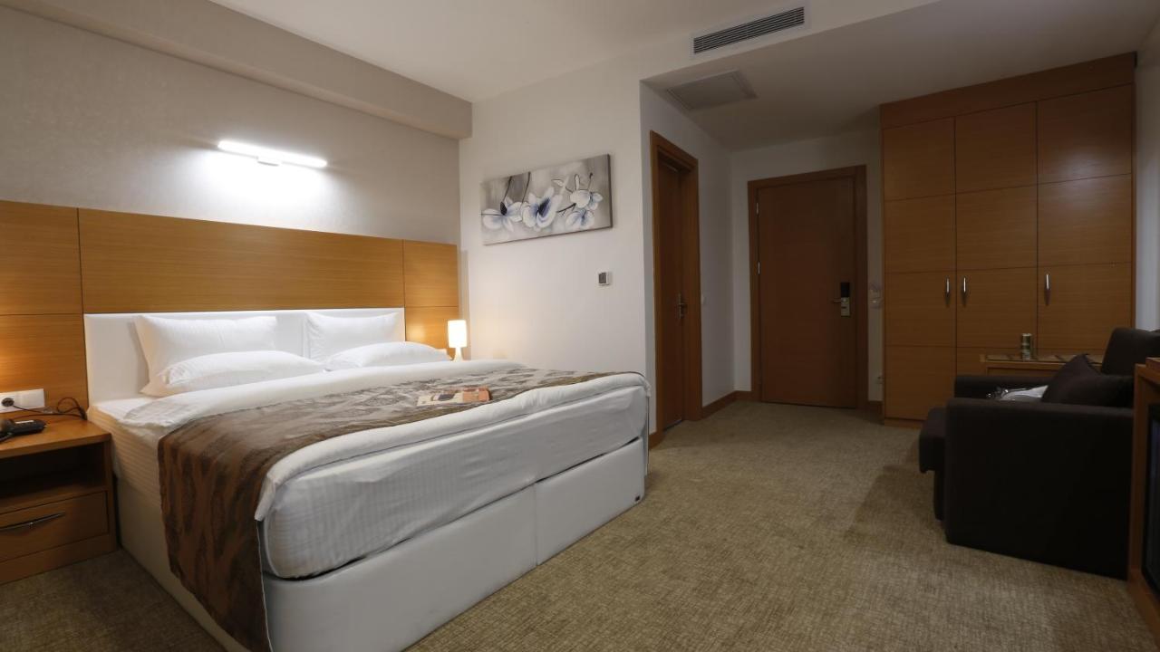 Mien W Suites Istanbul Exterior foto