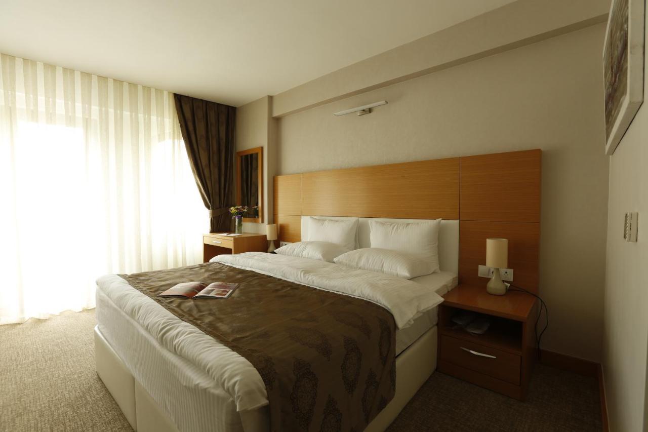 Mien W Suites Istanbul Exterior foto